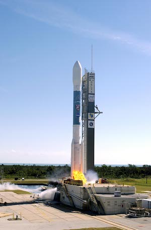 NASA's Swift spacecraft lifts off from Complex 17A