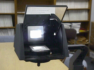 Set up to project a spectrum using an overhead projector